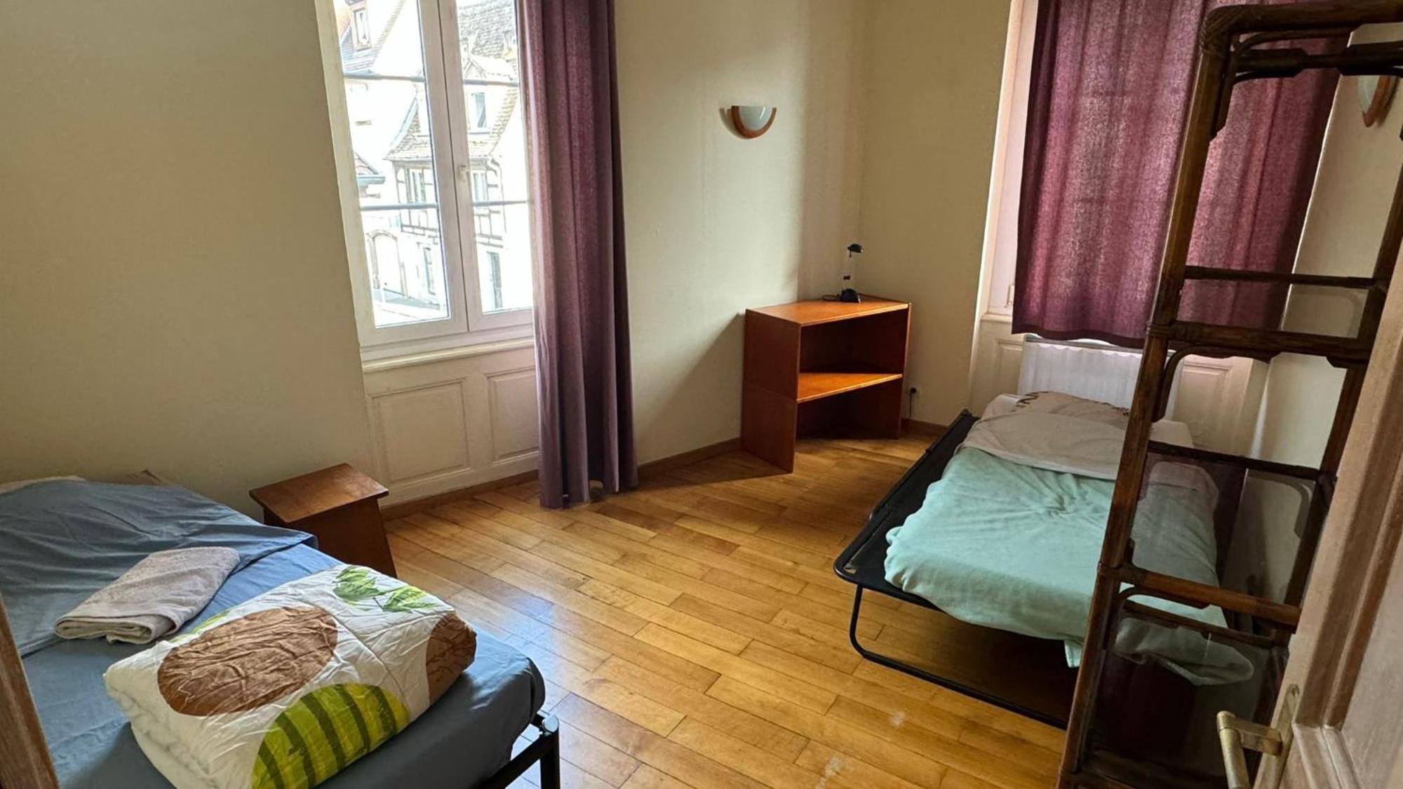Brant Academy Petite France Hostel Strasbourg Bagian luar foto